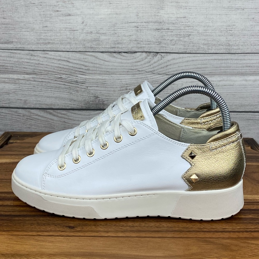 Geox Kapha Respira White Gold Studded Fashion Sneaker Women’s Shoe Size 8